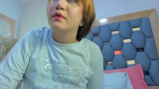 juliette pretty  online show from February 25, 8:18 pm