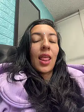 SALOME KORLAND online show from December 5, 7:26 pm