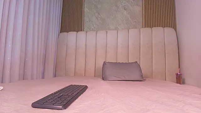 celeste moonx online show from April 14, 12:27 pm