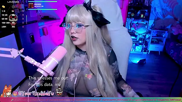 Snapshot of AlyssaRomanova chatting on September 19, 4:33 am AlyssaRomanova online show from September 19, 4:33 am