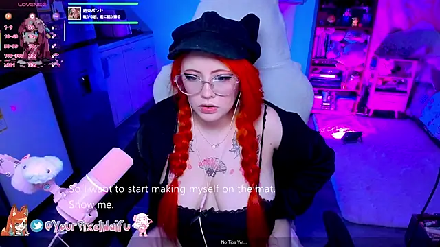 Snapshot of AlyssaRomanova chatting on October 5, 3:22 am AlyssaRomanova online show from October 5, 3:22 am