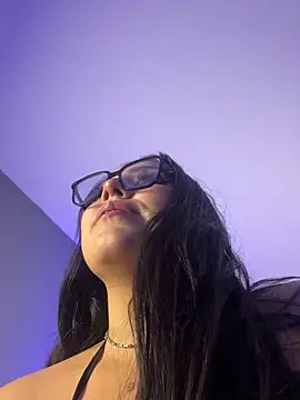 KatlynRous online show from May 7, 7:17 pm
