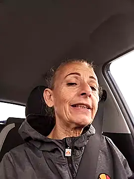 clarabell4 online show from December 22, 7:33 am