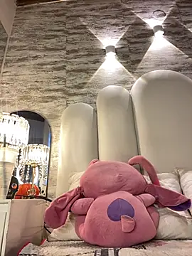 Yassy vazquez online show from October 12, 8:00 pm