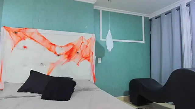 ania gomez online show from October 26, 2:12 pm