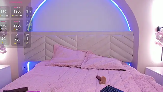 Bella Williiams online show from April 10, 12:22 pm