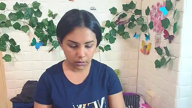 Snapshot of IndiaSexyStripper4u chatting on September 13, 6:05 pm IndiaSexyStripper4u online show from September 13, 6:05 pm