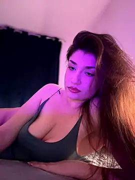 ScarletBloom  online show from January 16, 6:48 pm