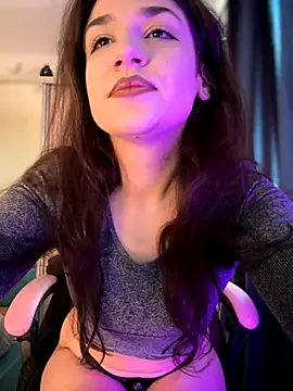 ScarletBloom  online show from September 27, 8:10 am