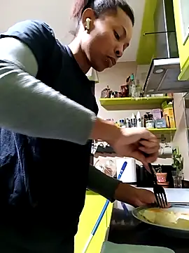 Flacidas online show from December 3, 2:19 pm