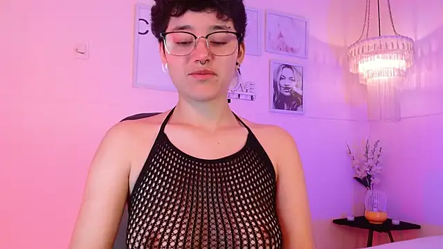 jeroharper online show from November 11, 2:47 pm