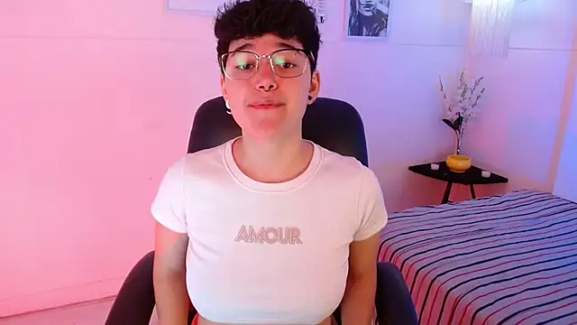 jeroharper online show from September 19, 2:49 pm