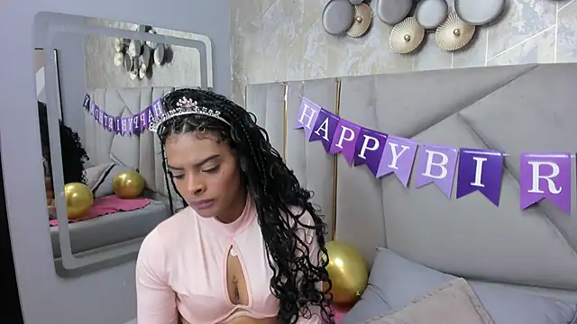 EmmaEbony  online show from March 11, 12:31 pm