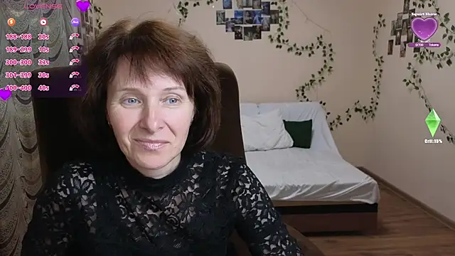 Lia Tito online show from October 2, 3:28 pm