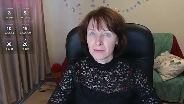 Lia Tito online show from March 10, 1:48 pm