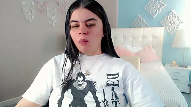 maddissonivanova online show from January 11, 7:19 pm