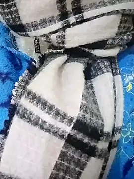 Miss-Lynda online show from February 9, 12:40 pm