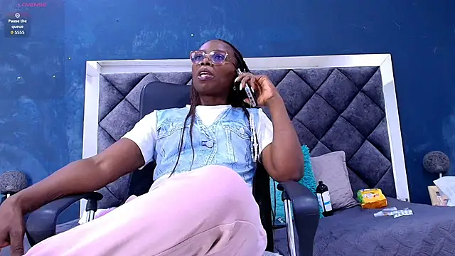 ebony  jheim online show from July 14, 12:32 pm