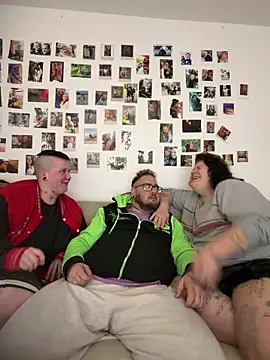 mrandmrsdarkside online show from December 2, 8:22 pm