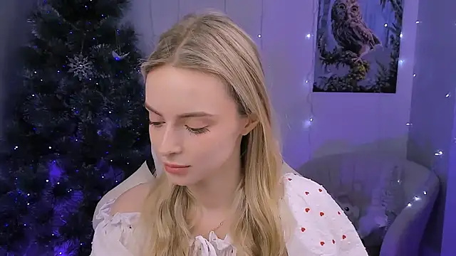 JuliaBrewwer online show from January 13, 2:54 pm