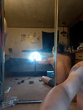 Shy Naughty Girl online show from April 30, 2:39 am