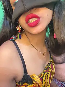 SEXY-SIMI-BHABI online show from October 2, 7:08 pm