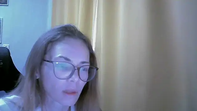 Snapshot of SEA_Dream chatting on September 15, 8:22 am SEA Dream online show from September 15, 8:22 am