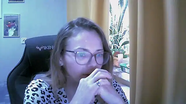 Snapshot of SEA_Dream chatting on October 14, 5:32 am SEA Dream online show from October 14, 5:32 am