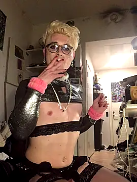 Sissy Cindy Whore online show from October 13, 7:27 pm