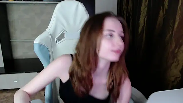 Cutti Crystal online show from February 5, 1:58 pm