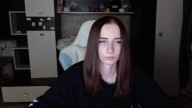 Cutti Crystal online show from October 22, 8:03 pm