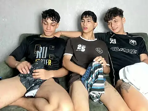 willy sexxx18 online show from April 9, 2:22 pm