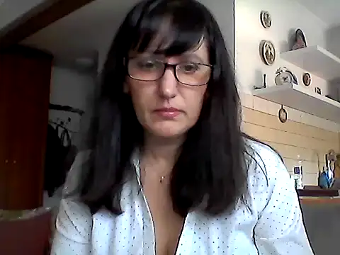 Elena48324 online show from April 23, 10:44 am