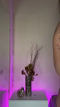 Alexandraa Gomez online show from November 7, 9:20 pm