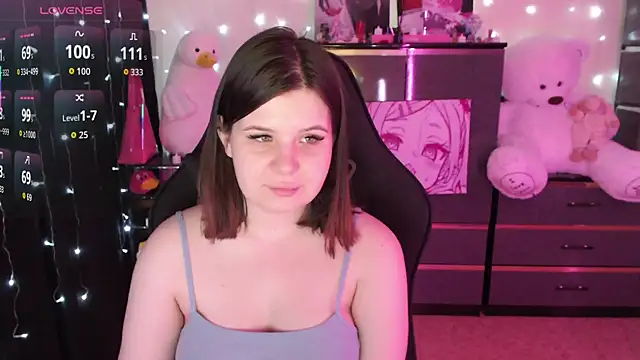 AmyVibess online show from November 10, 8:37 pm