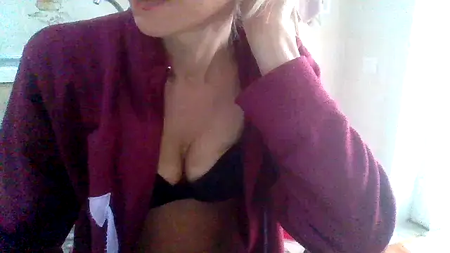 Kelly80 online show from March 28, 9:53 am