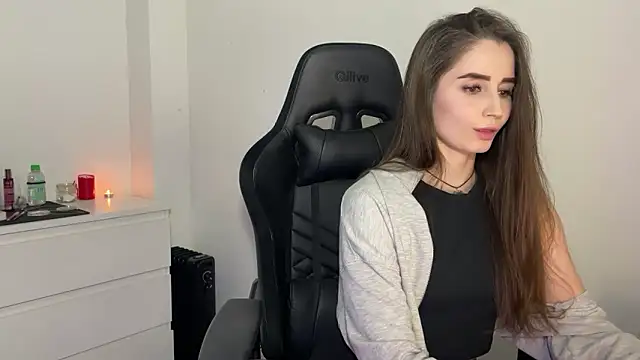 s meow online show from April 4, 11:58 pm