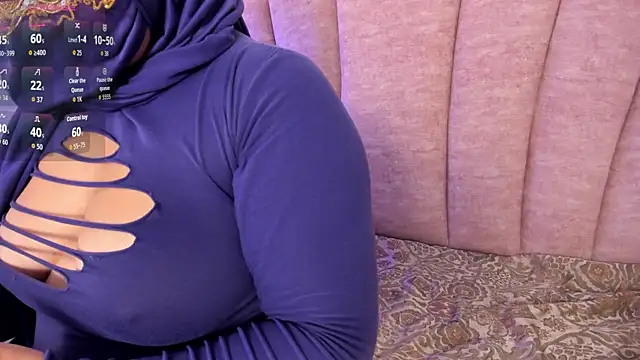 Snapshot of halabi_saha chatting on October 16, 2:30 pm halabi saha online show from October 16, 2:30 pm
