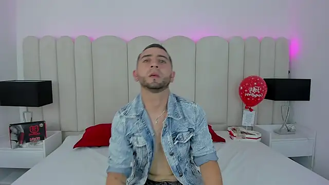 Lushian  online show from December 5, 4:08 pm