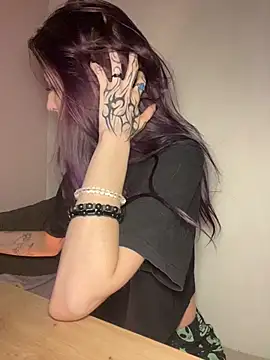 Seductively4 20 online show from April 11, 3:12 am