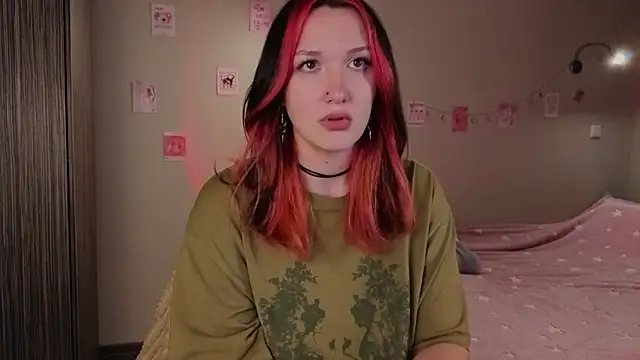 Snapshot of CrystalBlaze_ chatting on September 17, 7:01 pm CrystalBlaze  online show from September 17, 7:01 pm