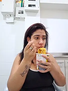 Samantha hotly online show from April 3, 2:37 pm