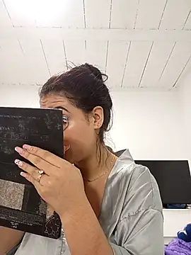 Samantha hotly online show from November 4, 9:58 am