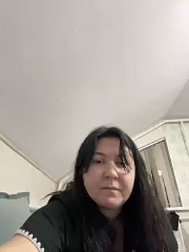 Liza Will online show from April 8, 5:37 pm