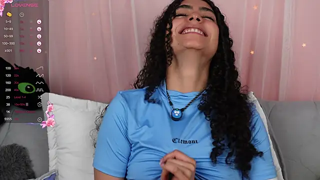 Snapshot of Victoria_Curly chatting on September 12, 4:02 am Victoria Curly online show from September 12, 4:02 am