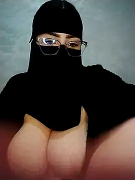 Arabic-loka online show from December 5, 6:31 pm