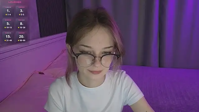 Snapshot of vialeta_baby chatting on September 17, 10:52 pm vialeta baby online show from September 17, 10:52 pm