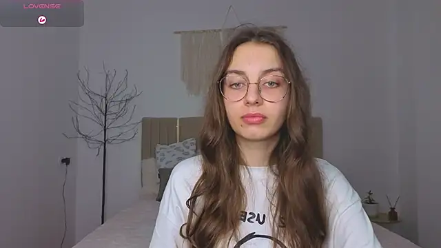 Real cutie1 online show from November 23, 2:19 pm