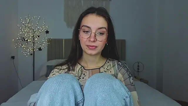 Real cutie1 online show from February 9, 1:57 pm