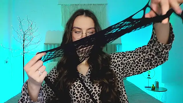 Real cutie1 online show from March 13, 2:40 pm